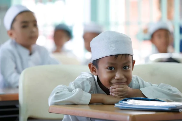 Nurunnaïsche Moskee Moslimkinderen Leren Islamitische School Phnom Penh Cambodja — Stockfoto