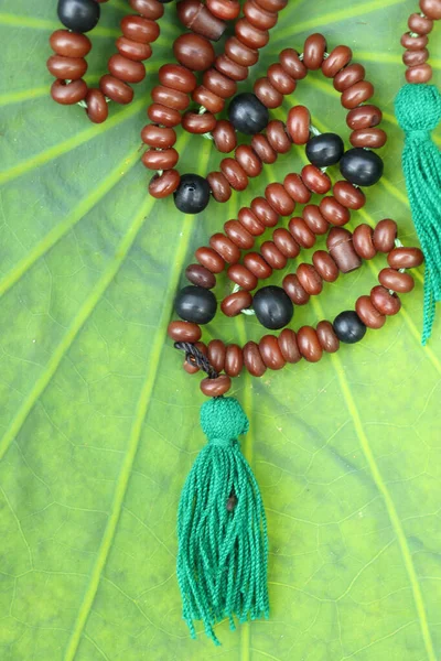 Muslim Rosary Beads Green Lotus Leave — Stockfoto