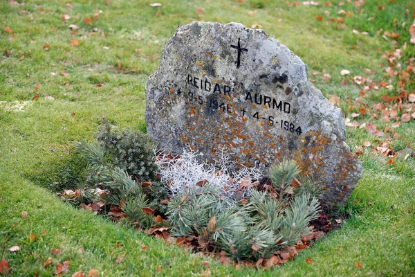 Graveyard Lom Stave Church Norway — Fotografia de Stock