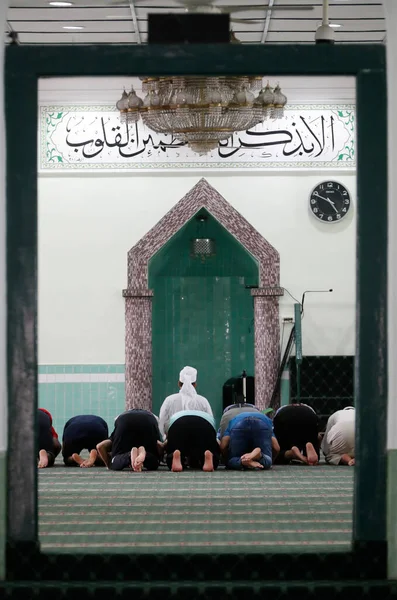 新加坡最早的清真寺之一 位于唐人街的绿色清真寺 Masjid Jamae 穆斯林祈祷 新加坡 — 图库照片