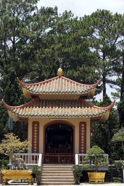 Truc Lam Buddhist Temple Dalat Vietnam — Fotografia de Stock