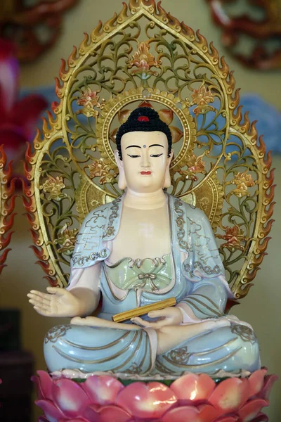 Huynhダオ仏塔 祭壇に仏像 チャウ ベトナム — ストック写真