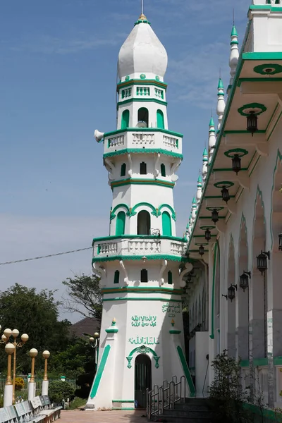 Mesquita Jamiul Azhar Minarete Chau Doc Vietname — Fotografia de Stock