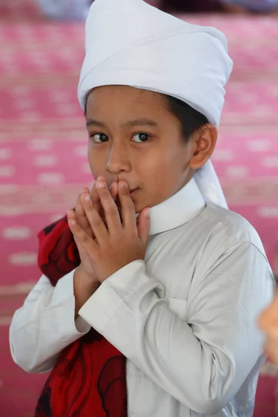 Masjid Rohmah Moskee Jonge Moslim Jongen Portret Chau Doc Vietnam — Stockfoto