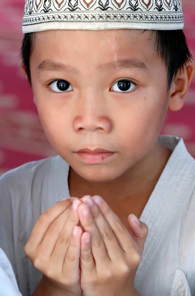 Masjid Rohmah Moskee Jonge Moslim Jongen Bidt Chau Doc Vietnam — Stockfoto