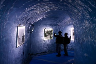 Fransız Alpleri. Mont Blanc massif. Mer de Glace Buzul Mağarası, Chamonix. Fransa. 