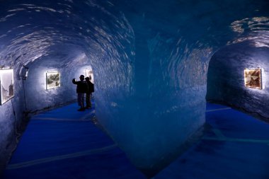 Fransız Alpleri. Mont Blanc massif. Mer de Glace Buzul Mağarası, Chamonix. Fransa. 