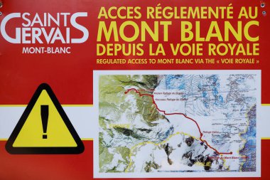 Yerel Güle Güle Hukuku. Mont Blanc tabelasına düzenli erişim. Fransa. 