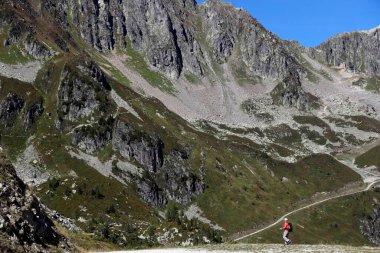 Fransız Alpleri. Chamonix vadisi. Aiguilles Rouges Panoraması Planpraz 'dan. Fransa. 