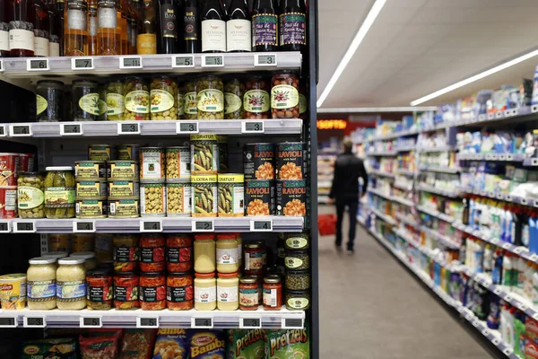 Stojí Řadě Supermarketu Francie — Stock fotografie
