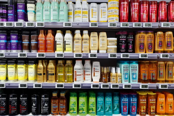 Cosmetics Shampoo Supermarket France — Fotografia de Stock