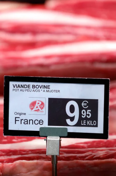 Supermarket Butcher Beef Sale France — Stok fotoğraf