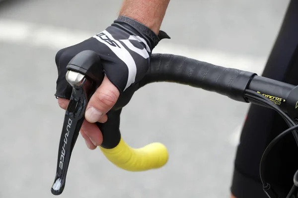 Cyklist Närbild Till Hands Saint Gervais Mont Blanc Frankrike — Stockfoto