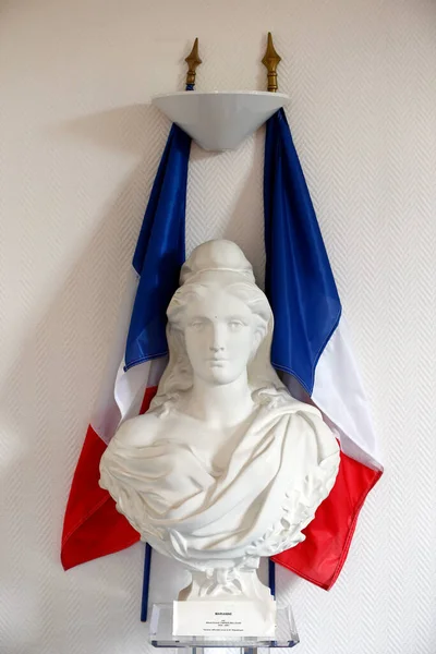 Statua Marianne Simbolo Nazionale Della Repubblica Francese Mentone San Bernardo — Foto Stock