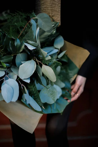 Bouquet Totalement Vert Sur Fond Noir — Photo