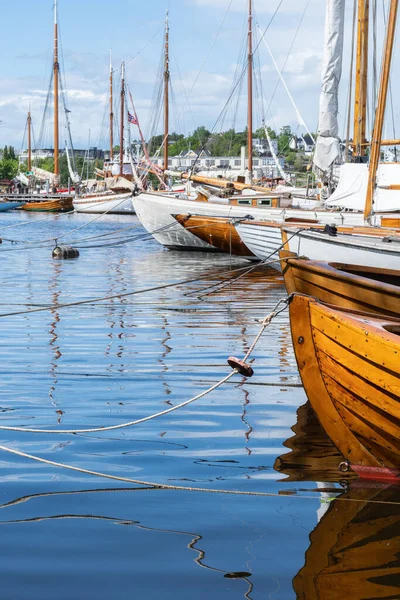 Norveç Fredrikstad Limanında Demirlemiş Ahşap Tekneler — Stok fotoğraf