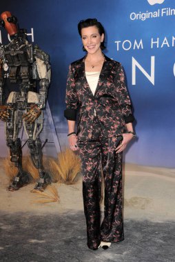 Katie Cassidy, 2 Kasım 2021 'de ABD' nin Batı Hollywood kentindeki Pasifik Tasarım Merkezi 'nde düzenlenen' Finch 'filminin ilk gösteriminde.