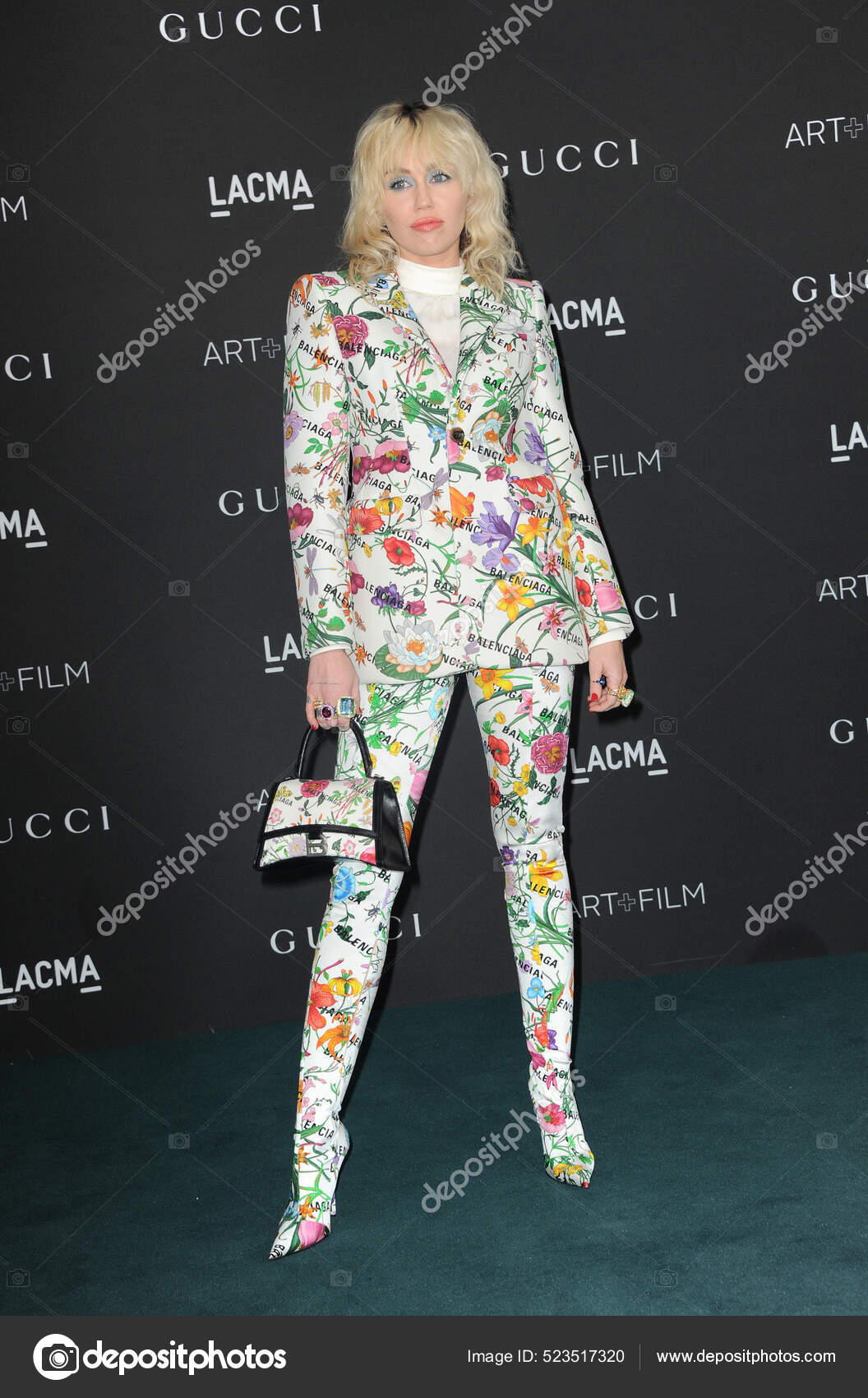 Майли Сайрус Ежегодном Фестивале Lacma Art Film Gala.