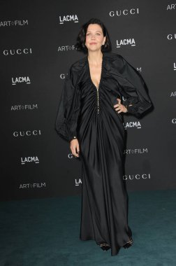 10. Geleneksel LACMA ART + FILM GALA 'da Maggie Gyllenhaal 6 Kasım 2021' de Los Angeles, ABD 'de LACMA' da Gucci tarafından sunuldu..