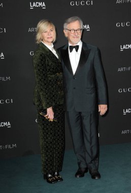Kate Capshaw ve Steven Spielberg 10. LACMA ART + FILM GALA Sunar: Gucci Los Angeles, ABD 'de 6 Kasım 2021 tarihinde LACMA' da gerçekleştirildi..