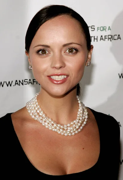 Christina Ricci Asiste Celebración Del Aniversario Del Arzobispo Desmond Tutu —  Fotos de Stock