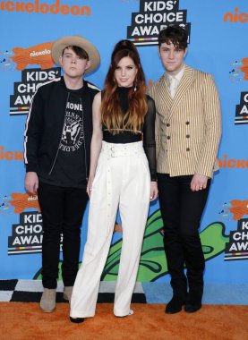 Sydney Sierota, Noah Sierota ve Echosmith Nickelodeon'ın 2018 Kids'Choice Awards Forum Inglewood, ABD'de 24 Mart 2018 düzenlenen, Graham Sierota.