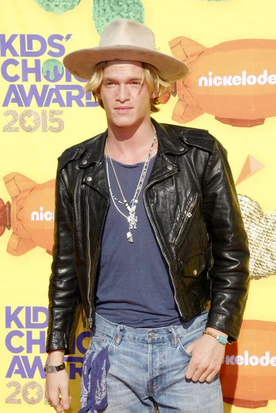 28 Mart 2015 'te Inglewood, ABD' deki Forum 'da düzenlenen 28. Yıllık Çocuk Seçimi Ödülleri' nde Cody Simpson. Fotoğraf: Lumeimages.com