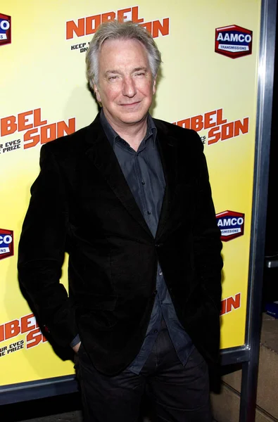 Alan Rickman出席了2008年12月2日在好莱坞埃及剧院举行的 诺贝尔之子 在洛杉矶的首映式 — 图库照片