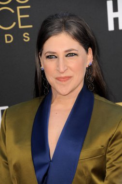 Mayim Bialik, 13 Mart 2022 'de ABD' nin Los Angeles kentindeki Fairmont Century Plaza 'da düzenlenen 27..