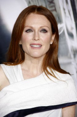 Julianne Moore, 24 Şubat 2014 'te ABD' nin Los Angeles kentindeki Regency Village Theatre 'da düzenlenen 