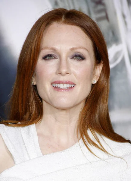 Julianne Moore Premiären Non Stop Los Angeles Regency Village Theatre — Stockfoto