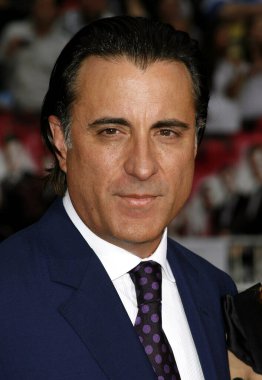 Andy Garcia, 5 Haziran 2006 'da Hollywood, ABD' deki Grauman 'ın Çin Tiyatrosu' nda Ocean 's Thirteen' in Los Angeles 'taki remiere' inde düzenlendi..