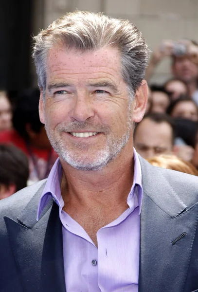 Pierce Brosnan Bei Der Premiere Von Oceans Los Angeles April — Stockfoto