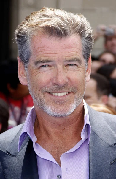 Pierce Brosnan Estreno Los Ángeles Océanos Celebrado Teatro Capitán Hollywood — Foto de Stock