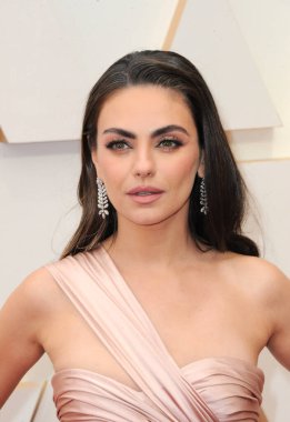 Mila Kunis, 27 Mart 2022 'de ABD' nin Los Angeles kentindeki Dolby Tiyatrosu 'nda düzenlenen 94..
