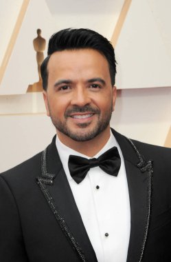 Luis Fonsi, 27 Mart 2022 'de ABD' nin Los Angeles kentindeki Dolby Tiyatrosu 'nda düzenlenen 94..