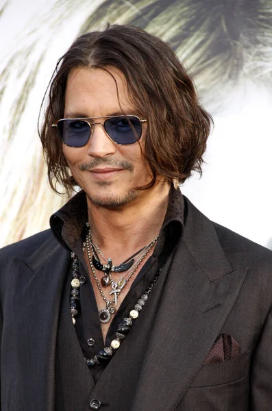 Johnny Depp Los Angeles Premiere Dark Shadows Held Grauman Chinese — Foto de Stock