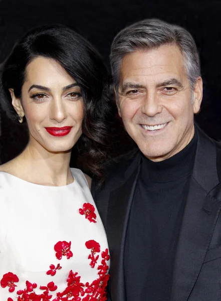 George Clooney Amal Clooney Selam Sezar Filminin Dünya Prömiyerinde Şubat — Stok fotoğraf