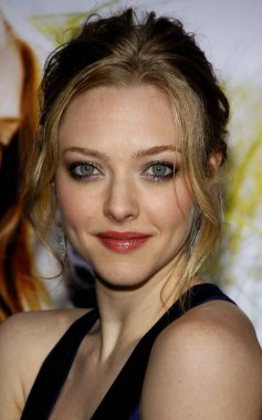 Aktris Amanda Seyfried, 1 Şubat 2010 'da ABD' nin Hollywood kentindeki Grauman 'ın Çin Tiyatrosu' nda düzenlenen 'Sevgili John' filminin Los Angeles galasında.