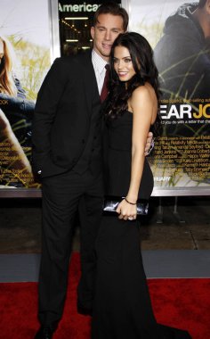 Channing Tatum ve Jenna Dewan, 1 Şubat 2010 'da ABD' nin Hollywood kentindeki Grauman 'ın Çin Tiyatrosu' nda düzenlenen 'Sevgili John' galasında.