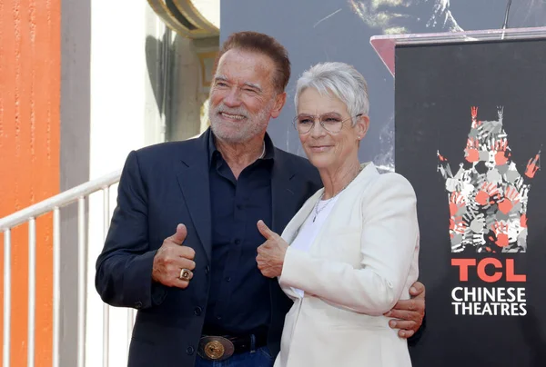 Jamie Lee Curtis Arnold Schwarzenegger Jamie Lee Curtis Hand Footprint — Φωτογραφία Αρχείου