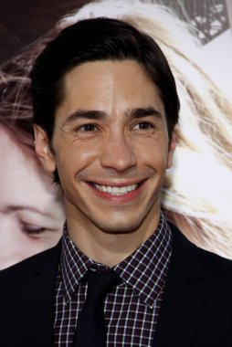 Aktör Justin Long, 23 Ağustos 2010 'da Hollywood, Kaliforniya' daki Grauman 's Chinese Theater' da düzenlenen 