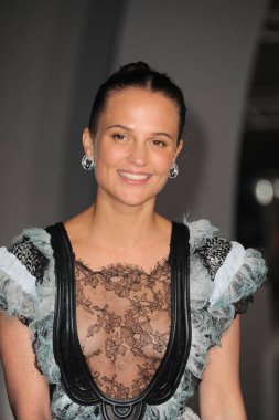 Alicia Vikander, 15 Ekim 2022 'de ABD' nin Los Angeles kentindeki Akademi Sinema Müzesi 'nde düzenlenen 2..