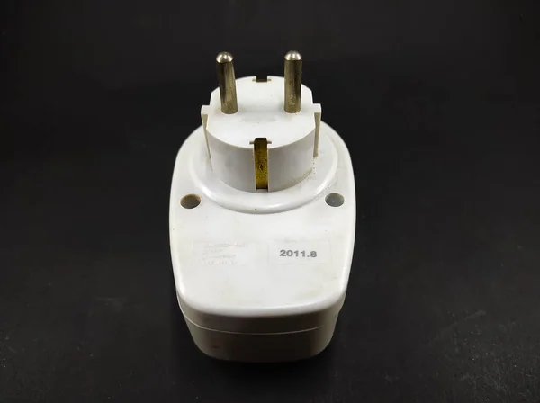 Bild Vit Switch Plug Isolerad Svart Bakgrund — Stockfoto