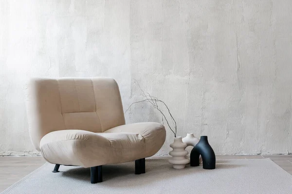Bézs Nagy Puha Fotel Díszítéssel Modern Hangulatos Szoba Belsőépítészeti Kortárs — Stock Fotó