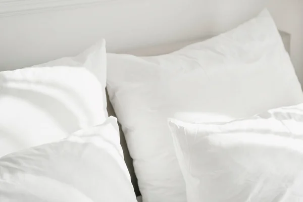 White Fresh Linen Bedroom Preparing Room Check Close View Comfort — стоковое фото