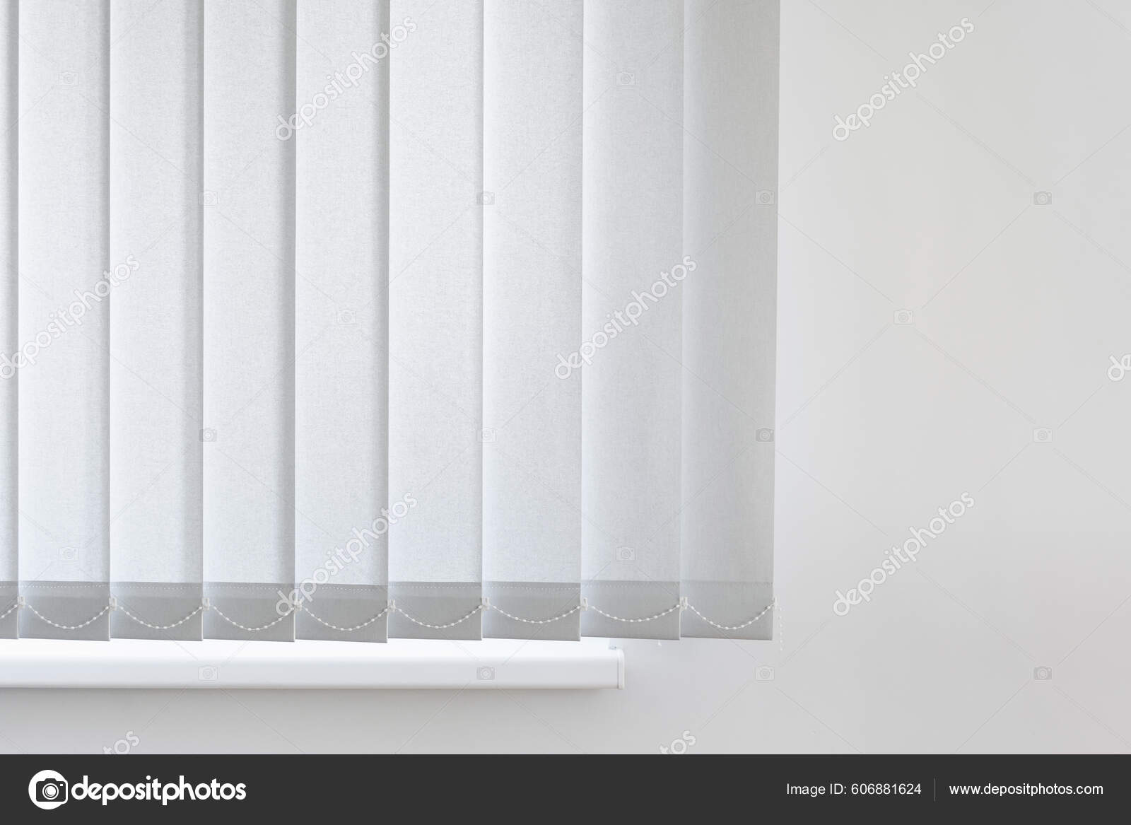 White Vertical Blinds Wall Texture Background Stock Photo 534523834 |  Shutterstock, image size:1600x1167