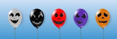 Bir dizi gerçekçi Cadılar Bayramı balonu. Balonlardaki korkunç yüzlerin derlemesi. Cadılar Bayramı parti dekorasyon unsuru