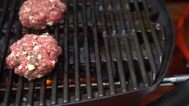 Több Puccos Darált Marhahúsos Hamburger Főz Bbq Házi Készítésű Gourmet — Stock videók