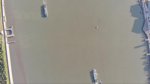 Drone Disparo Buques Carga Carril Transporte Fluvial Arriba Aérea Abajo — Vídeos de Stock
